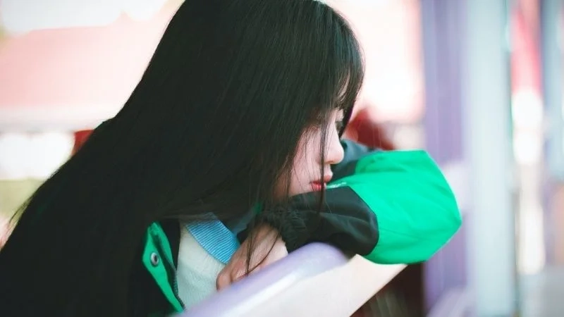 Cập nhật ngay hình avatar nữ buồn đầy cảm xúc