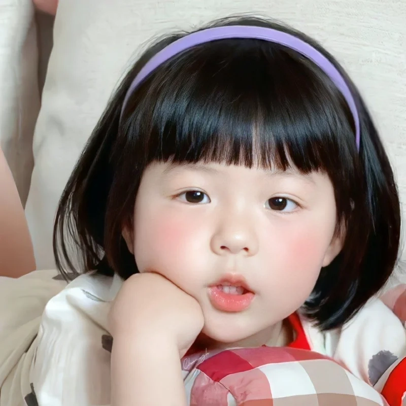 Thể hiện sự ngây thơ vui nhộn với avatar em bé vô tri
