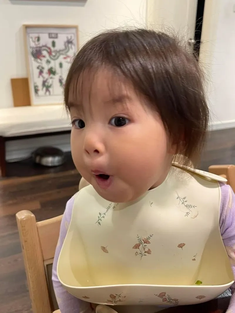 Cả nhóm đồng loạt meme mắt chữ O mồm chữ A
