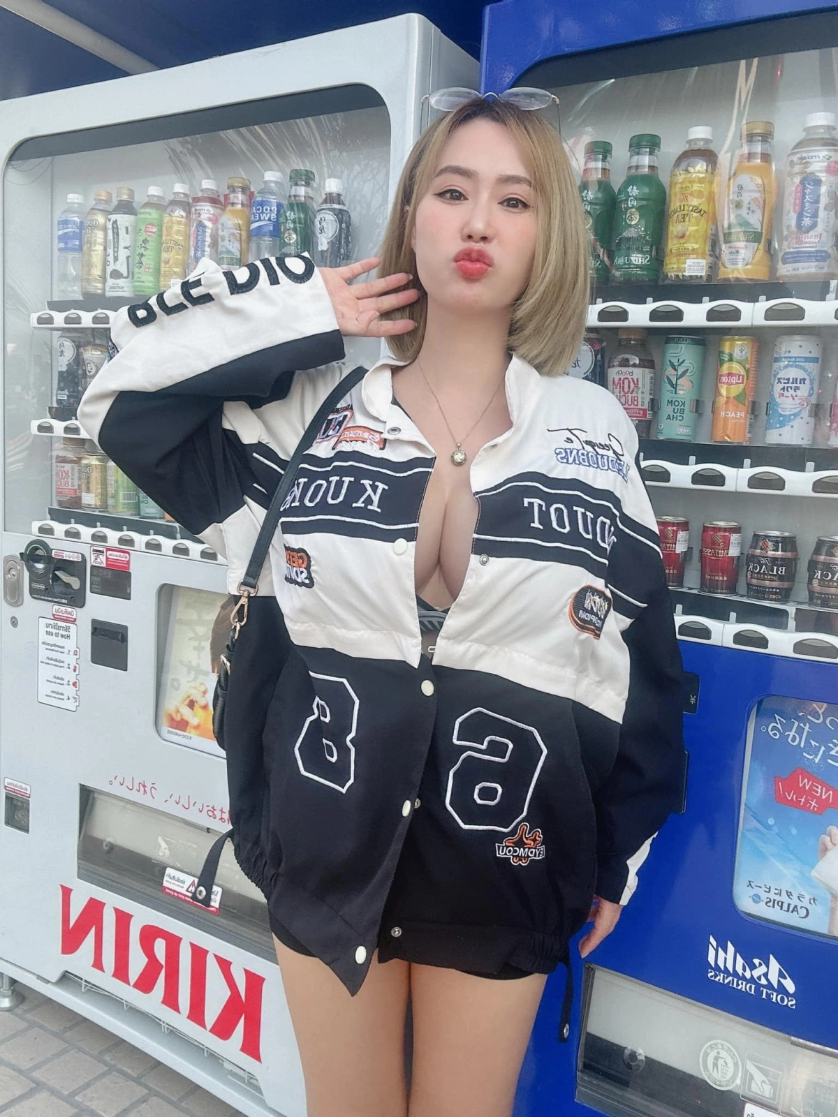 Anh trai em gái cảnh gợi tình anh em nóng bỏng quyến rũ cuốn hút tột độ