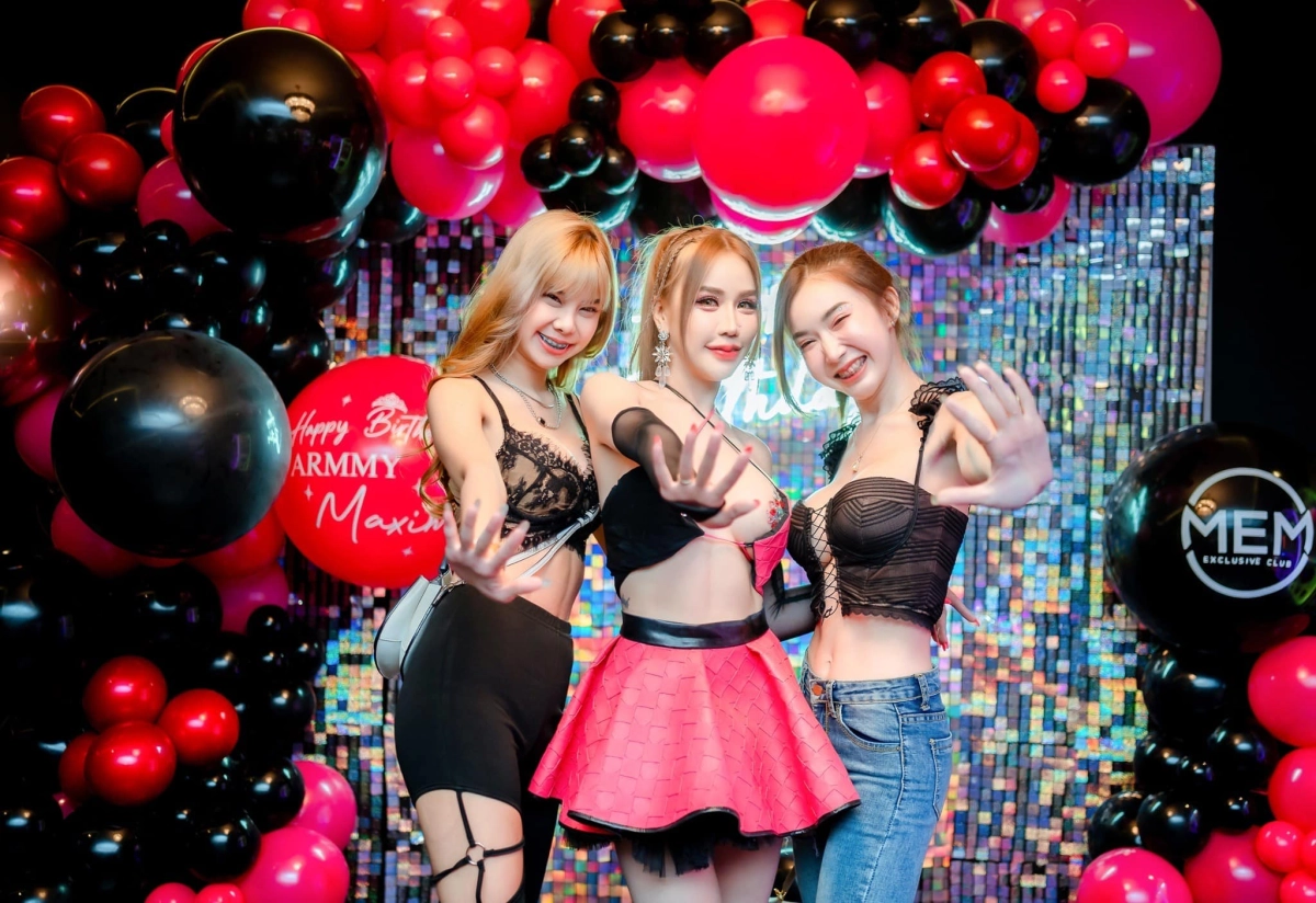 Ảnh sex gái vú to không che nude mê hoặc