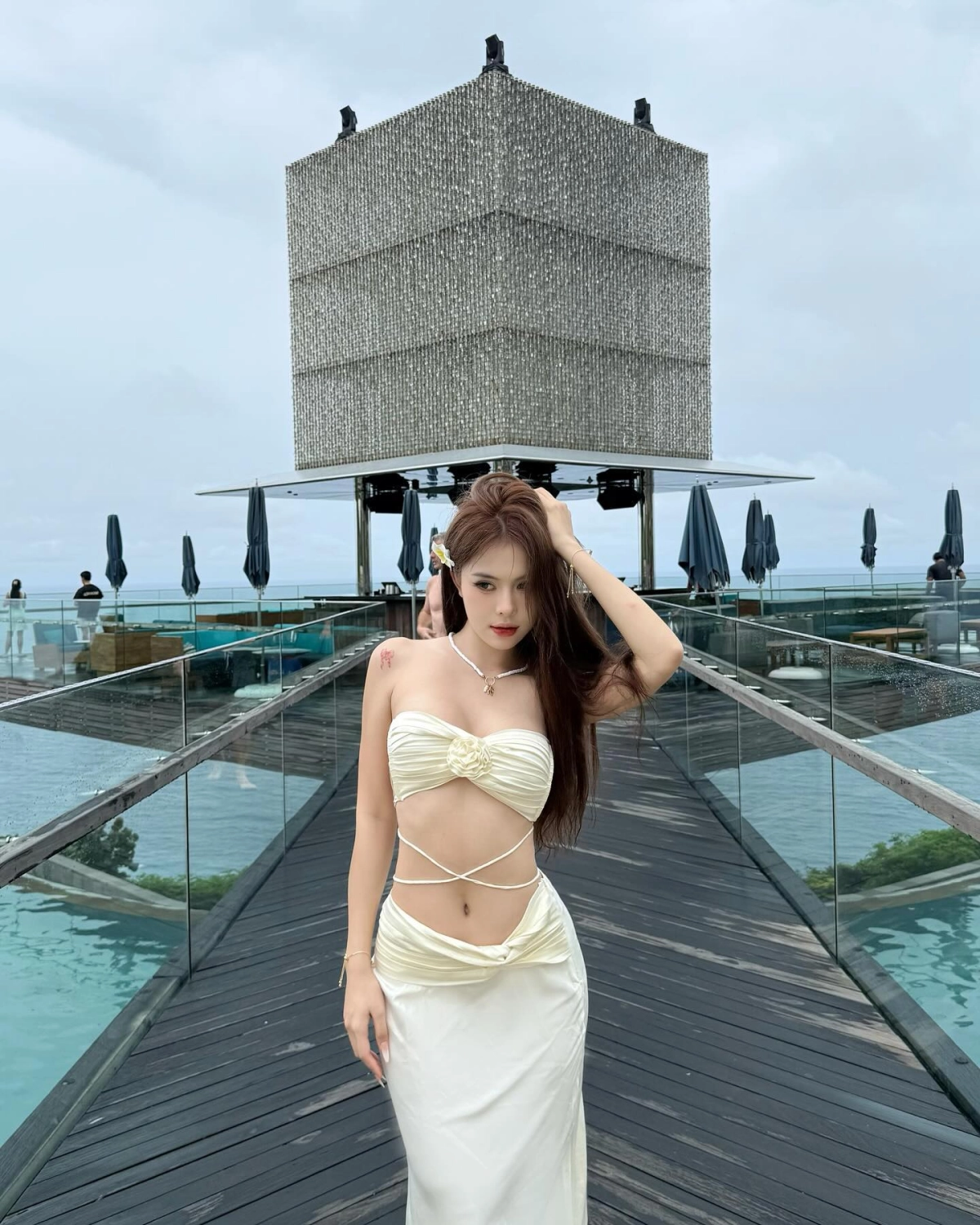 Ảnh gái xinh cười cute nụ cười ngọt ngào dễ thương nóng bỏng quyến rũ mê mẩn