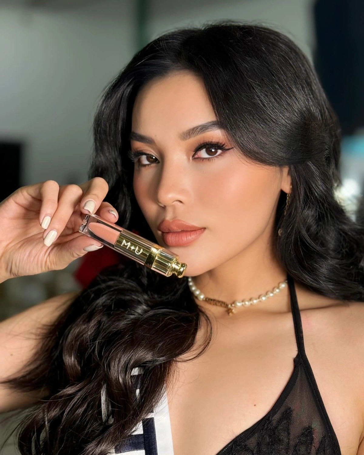 Avatar đen buồn con gái tông đen huyền bí sexy cuốn hút nóng bỏng