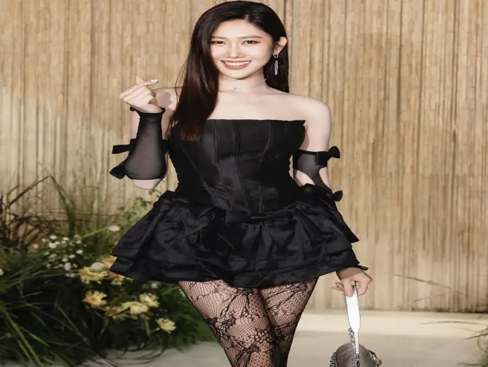 Hình ảnh nóng bỏng gái xinh tiktok làn da mịn màng quyến rũ