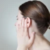 Bầu bị ù tai có sao không? Nguyên nhân, dấu hiệu và cách xử lý