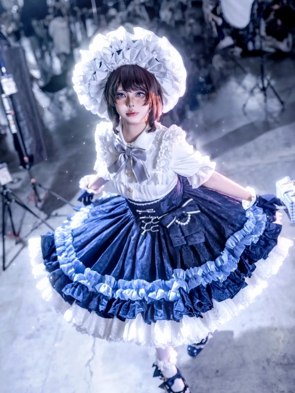 Ảnh gái cosplay anime với nghệ thuật ánh sáng ấn tượng