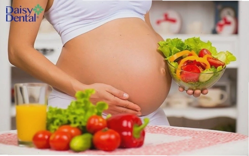 Bổ sung nhiều rau xanh sẽ giúp bà bầu tránh được tình trạng chua miệng