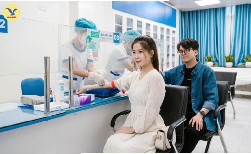Các cặp đôi nên đi khám sức khỏe sinh sản nếu mong muốn có con