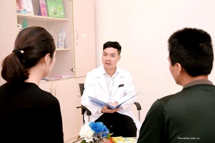 Các cặp vợ chồng cần tư vấn bác sĩ để tính ngày thụ thai chính xác