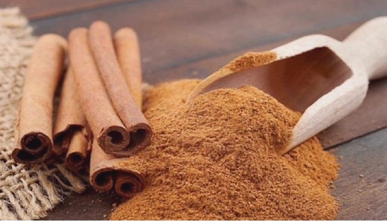 Chữa tắc kinh nguyệt bằng bột quế giúp điều hòa khí huyết và cải thiện đề kháng