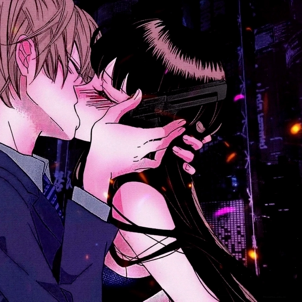 Cô gái anime trao nụ hôn ngọt ngào