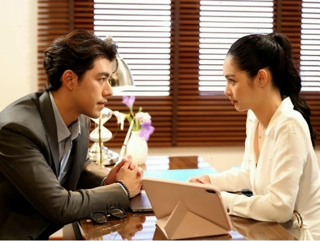 Gia đình hạnh phúc bên nhau sau nhiều năm chung sống