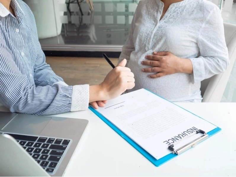 Hình ảnh minh họa bác sĩ tư vấn cho bệnh nhân