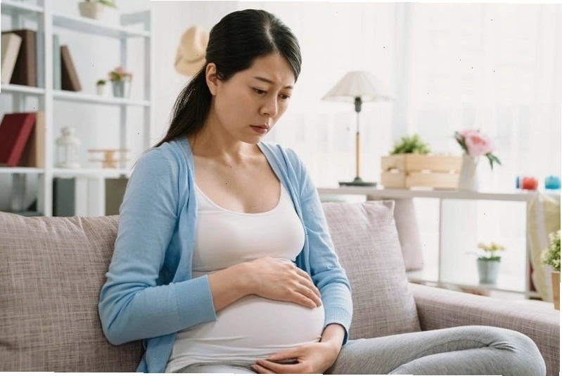 Hình ảnh minh họa mẹ bầu đang có tâm trạng không tốt