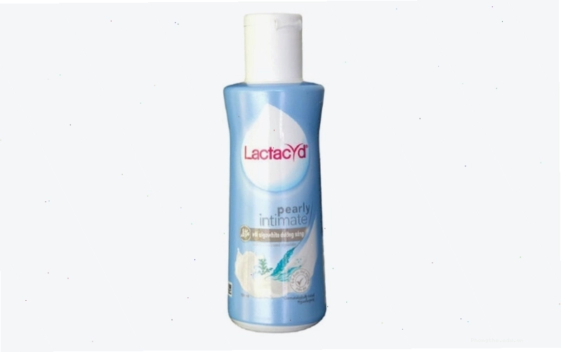 Lactacyd Pearly Intimate - dung dịch vệ sinh phụ nữ mùi thơm dễ chịu