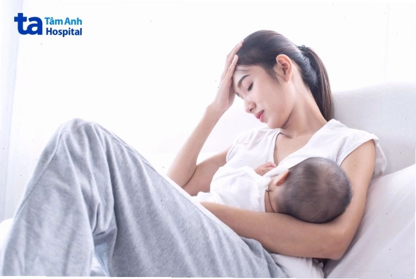 Mất ngủ căng thẳng mệt mỏi là nguyên nhân mẹ bị ít sữa
