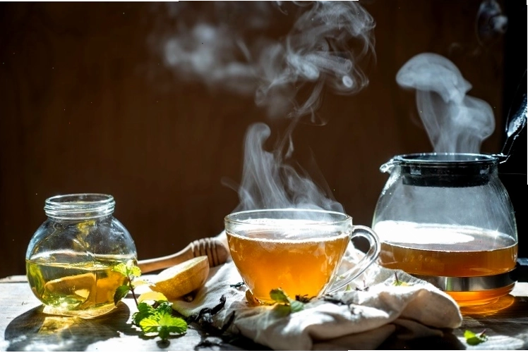 Mật ong giúp hỗ trợ giảm đau họng cho bà bầu