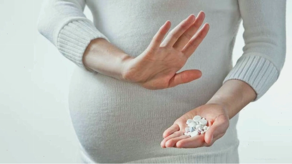 Mẹ bầu đau dạ dày khi mang thai nên sử dụng thuốc theo chỉ định của bác sĩ