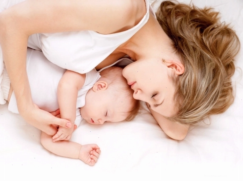 Mẹ thường xuyên mệt mỏi, hoa mắt, chóng mặt có thể là dấu hiệu của thiếu máu sau sinh