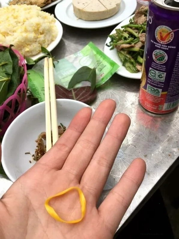 Meme có cái nịt vui nhộn