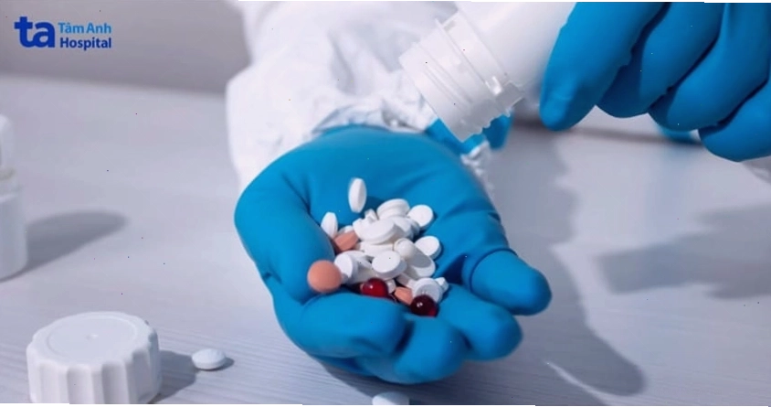 Một số loại thuốc có thể gây tác dụng phụ khó đi tiểu