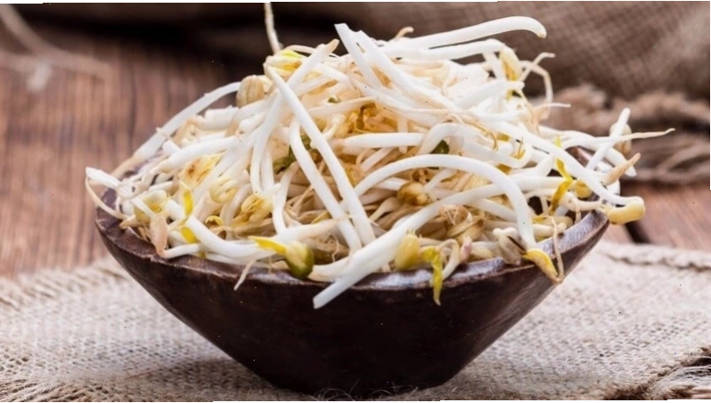 Nước ép làm từ giá đỗ giúp cải thiện tình trạng tinh trùng ít