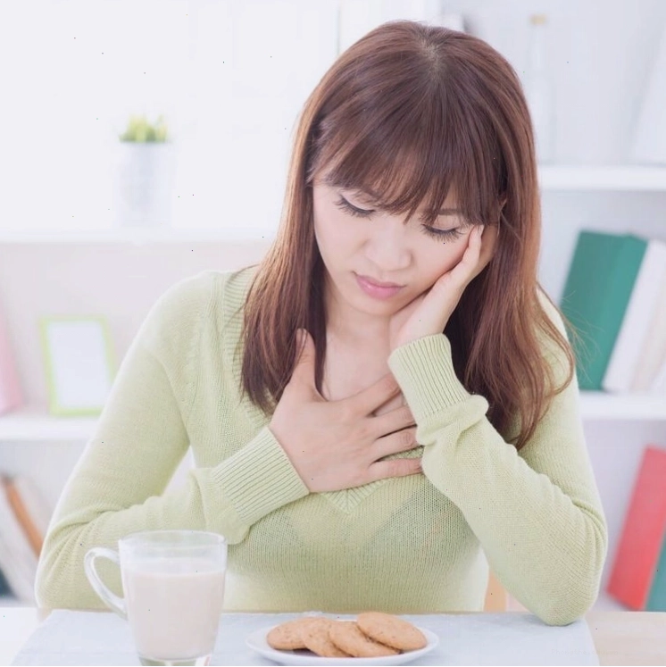 Phụ nữ mang thai có biểu hiện ốm nghén nặng