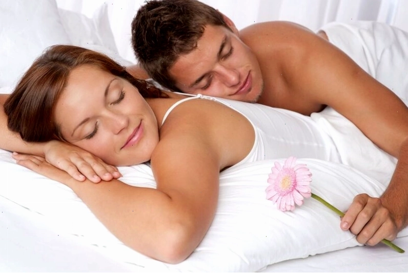 Sau sinh mổ, các cặp đôi chỉ nên quan hệ khi người vợ đã thực sự sẵn sàng