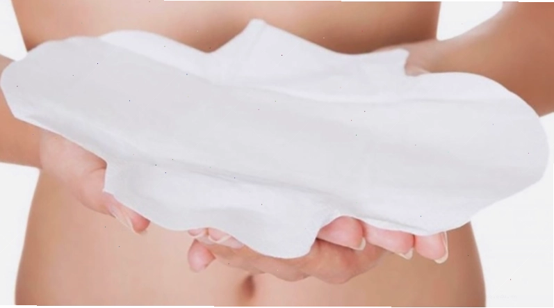 Sử dụng băng vệ sinh loại lớn, thấm hút tốt cho mẹ sau sinh