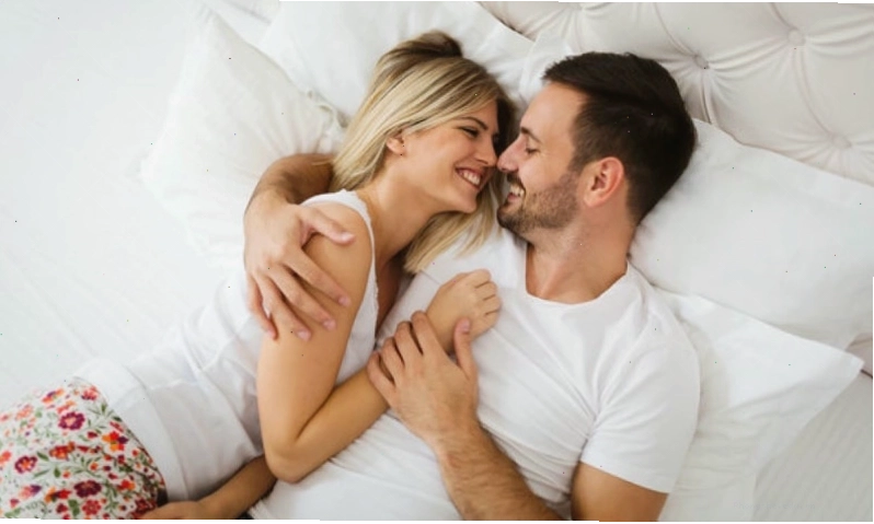 Thân nhiệt tăng và da ửng hồng khi lên đỉnh