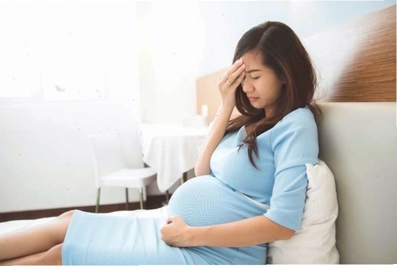 Trào ngược dạ dày gây ợ nóng là triệu chứng phổ biến ở mẹ bầu