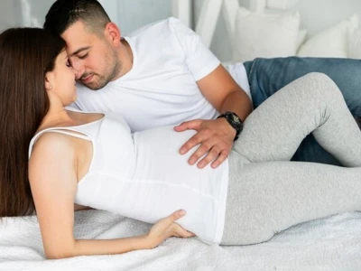 Mang thai 7 tháng có quan hệ được không? An toàn và những điều cần biết