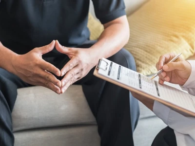 Quay tay là gì và những ảnh hưởng tiềm ẩn đến sức khỏe nam giới
