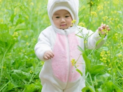 Xem sinh con trai hay gái theo tuổi bố mẹ: Hướng dẫn chi tiết 2026